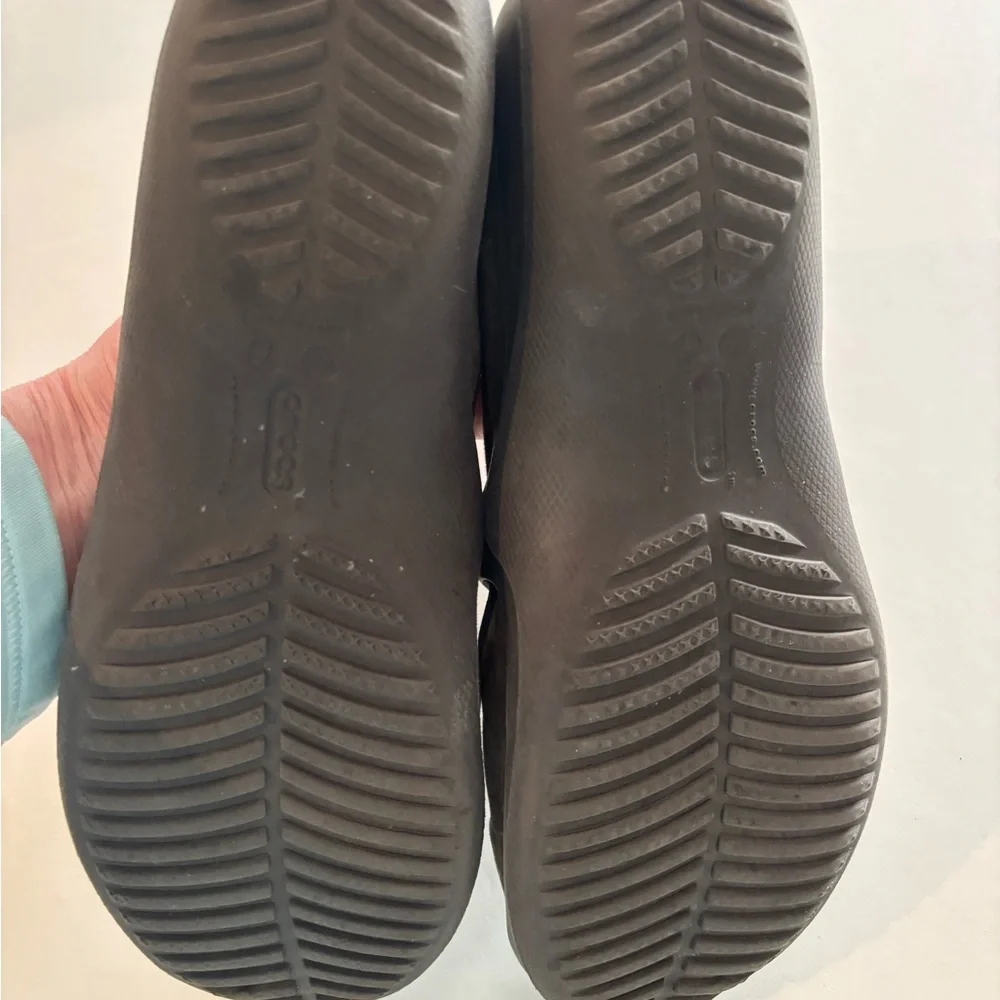 CROCS Mary Jane Brown Shoes Sz 7